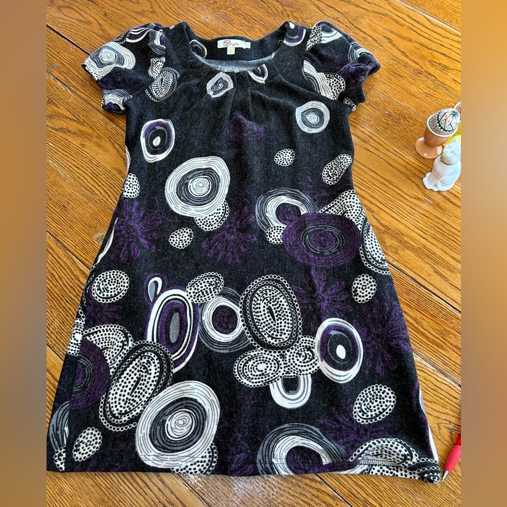 Aryeh geometric print midi dress.  Size Large, excellent condition.